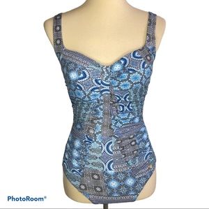 Sunseeker One Piece Swimsuit D cup size 8